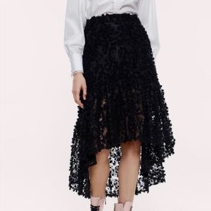 Black lace ruffled hi-low skirt from Zara.